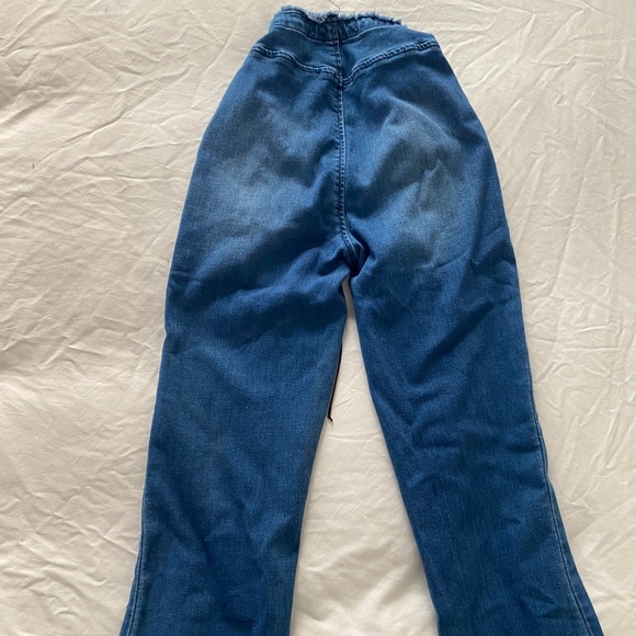 I Am Gia V-Line Jeans - Picture 4 of 6